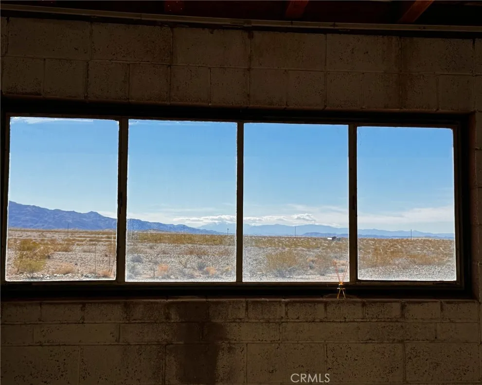 6615 Thunder Road, 29 Palms, California 92277 home-pic-8