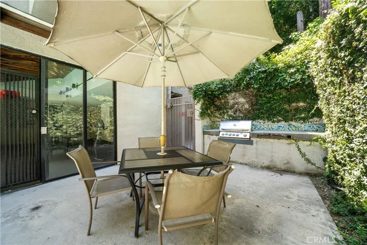 4651 Cahuenga Boulevard, Toluca Lake, California 91602