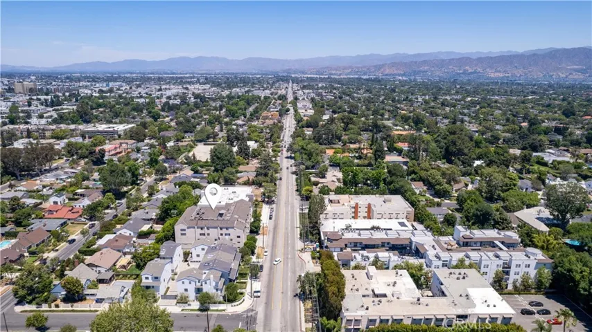 4651 Cahuenga Boulevard, Toluca Lake, California 91602
