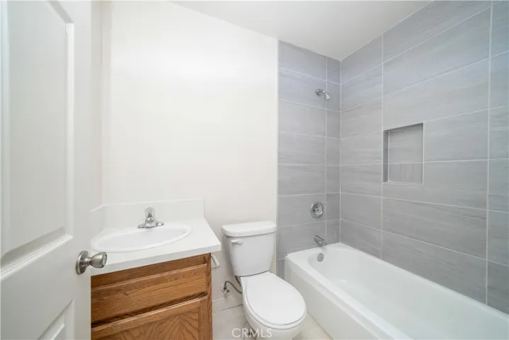4651 Cahuenga Boulevard, Toluca Lake, California 91602