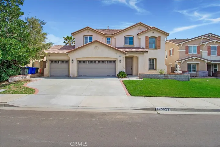 5923 Forest Glen Drive, Fontana, California 92336