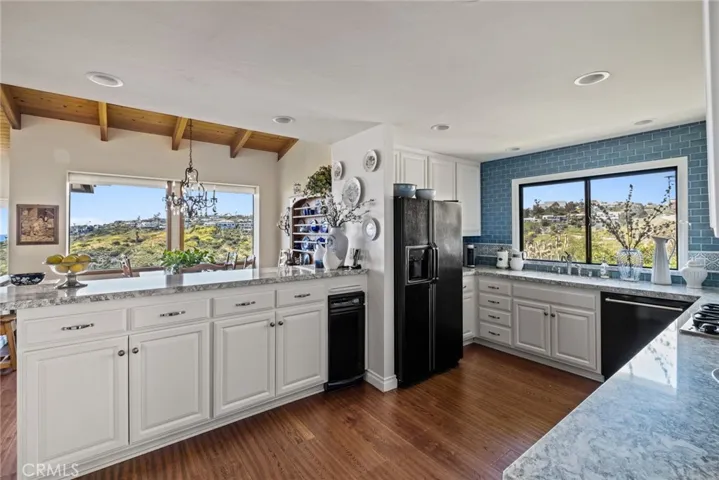 1980 San Remo Drive, Laguna Beach, California 92651