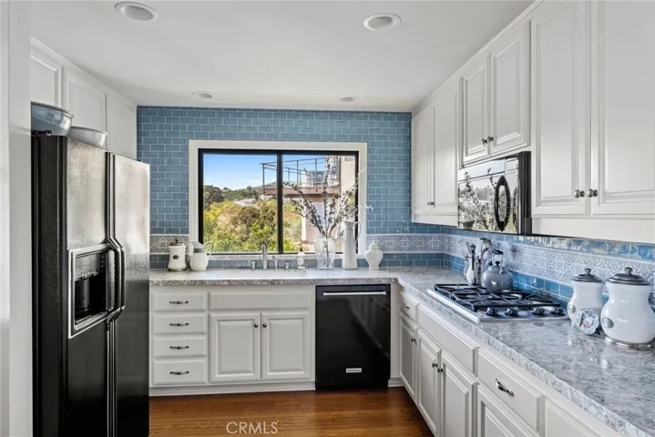 1980 San Remo Drive, Laguna Beach, California 92651