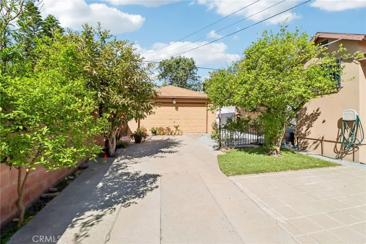 Driveway to back unit