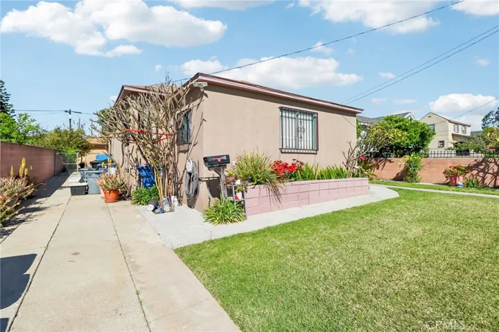 353 S Mcdonnell Avenue, Los Angeles, California 90022