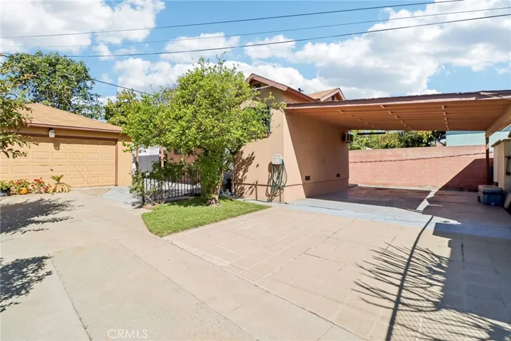 Carport
