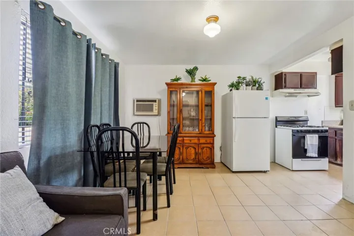 Back unit living area