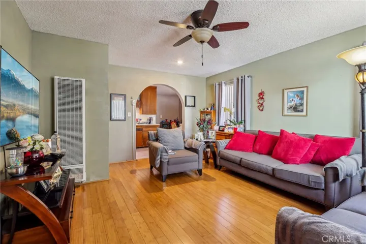 Front unit living area
