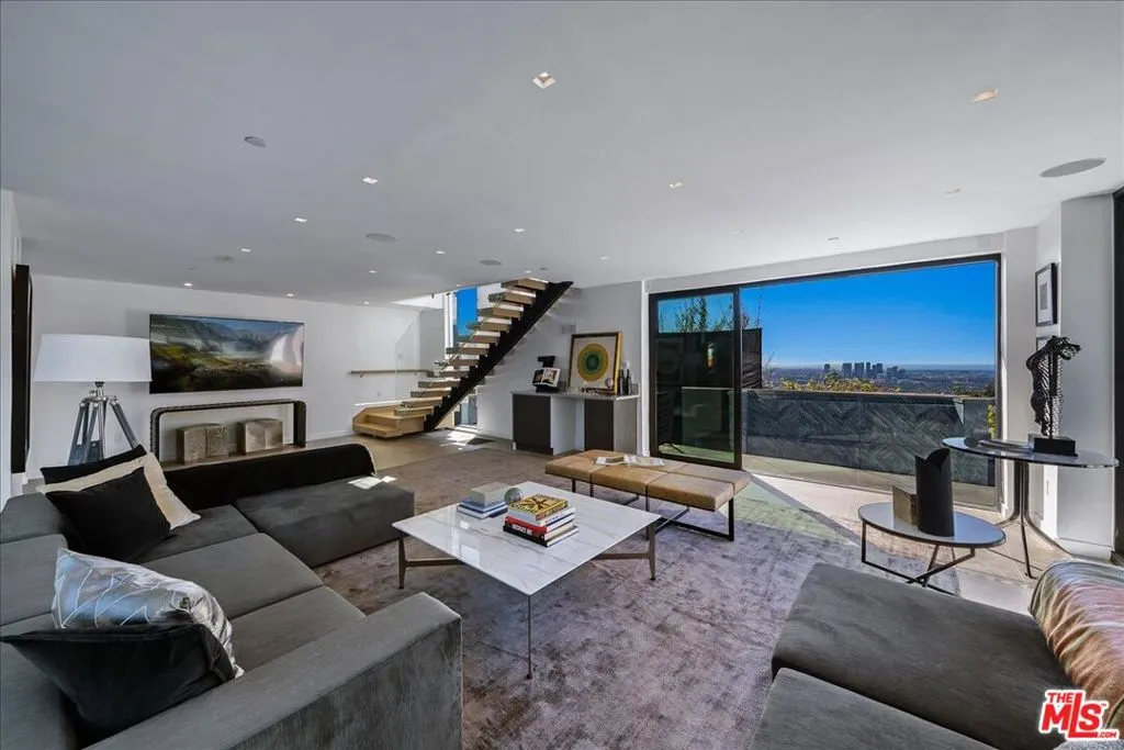 1565 Haslam Terrace, Los Angeles, California 90069 home-pic-25