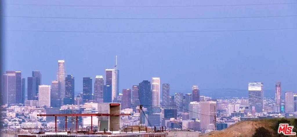 1565 Haslam Terrace, Los Angeles, California 90069 home-pic-31