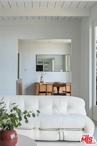 1568 Viewsite Drive, Los Angeles, California 90069
