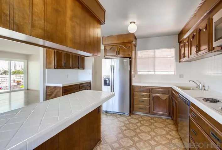 8402 Boulder Pl, San Diego, California 92119
