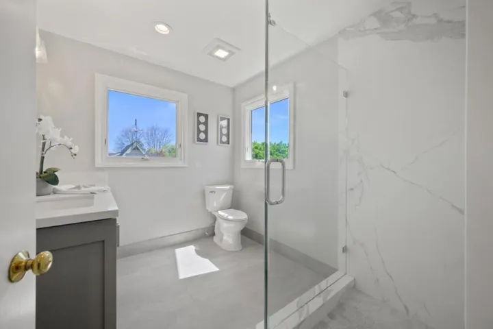 1249 Oak Street, San Mateo, California 94402