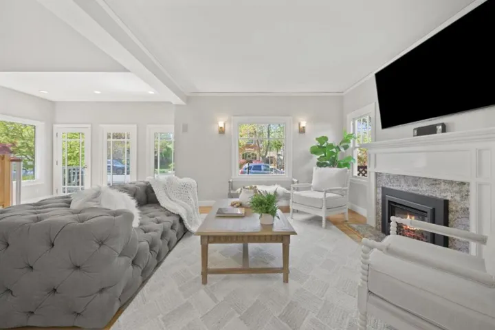 1249 Oak Street, San Mateo, California 94402