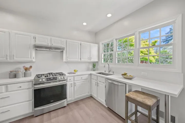 1249 Oak Street, San Mateo, California 94402