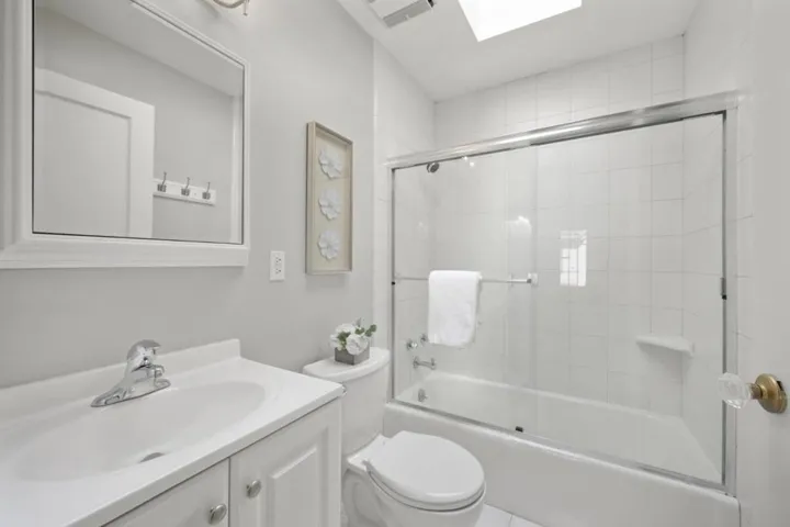 1249 Oak Street, San Mateo, California 94402