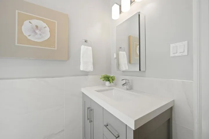1249 Oak Street, San Mateo, California 94402