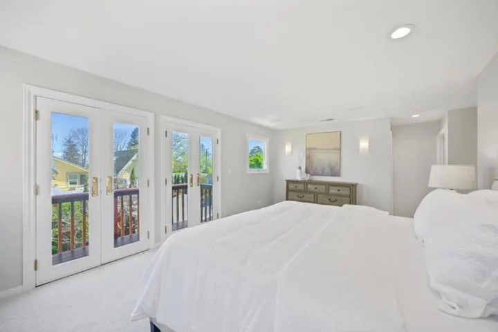 1249 Oak Street, San Mateo, California 94402