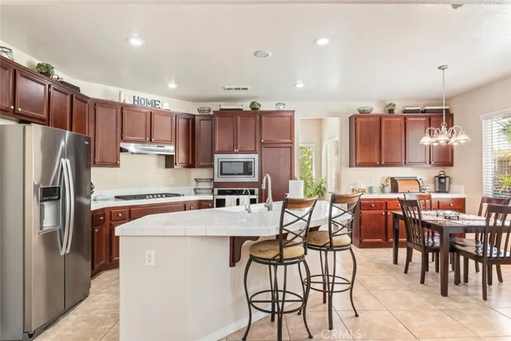 46123 Drymen Avenue, Temecula, California 92592
