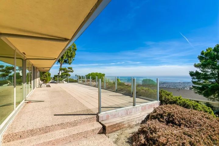 3300 Starline Drive, Rancho Palos Verdes, California 90275