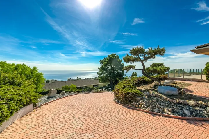 3300 Starline Drive, Rancho Palos Verdes, California 90275