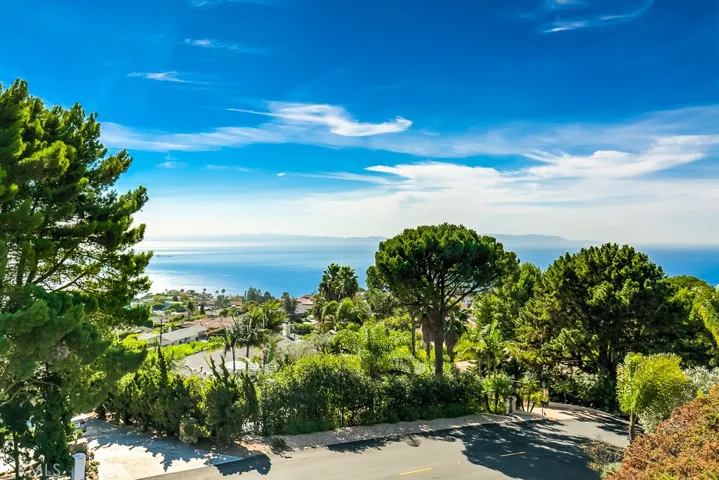 3300 Starline Drive, Rancho Palos Verdes, California 90275