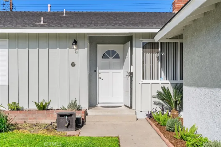207 S Nutwood Street, Anaheim, California 92804