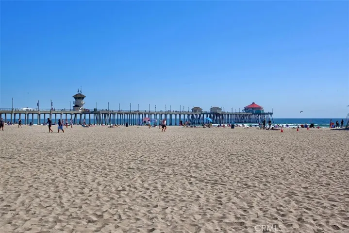 19591 Waterbury Lane, Huntington Beach, California 92646