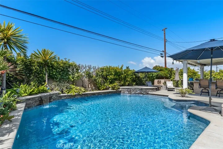 19591 Waterbury Lane, Huntington Beach, California 92646