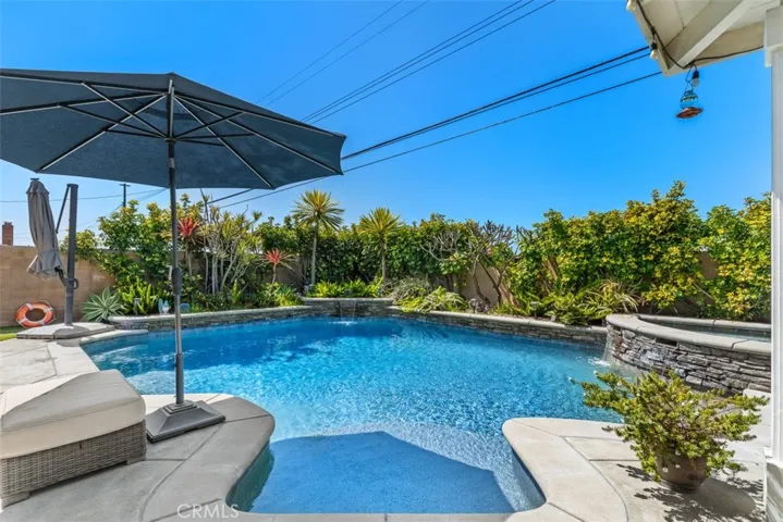 19591 Waterbury Lane, Huntington Beach, California 92646