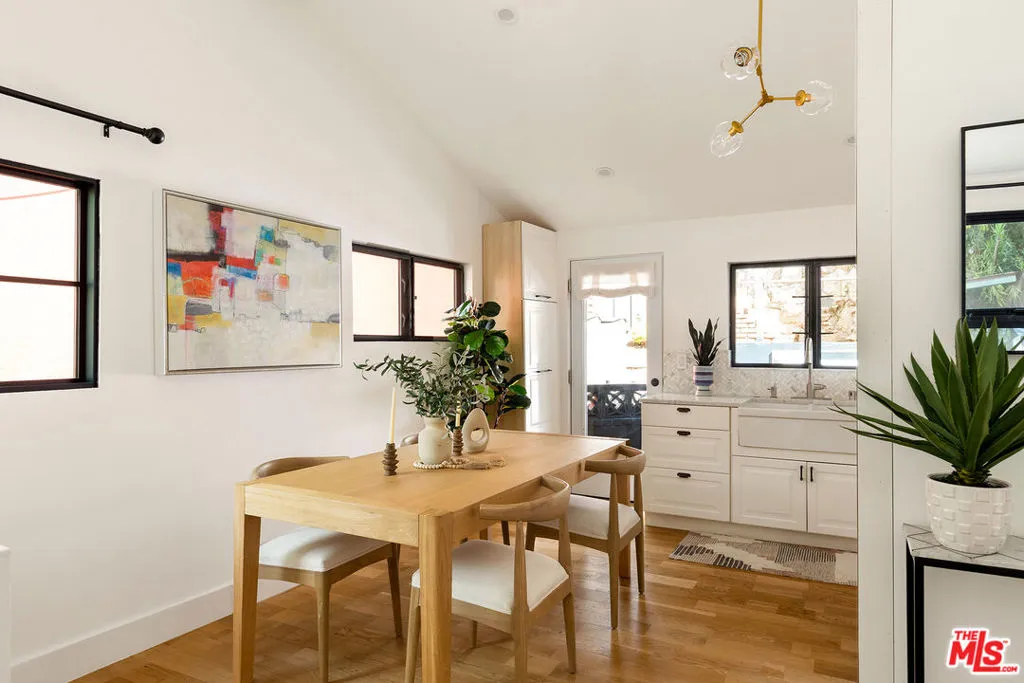 2020 Rosilla Place, Los Angeles, California 90046 home-pic-3
