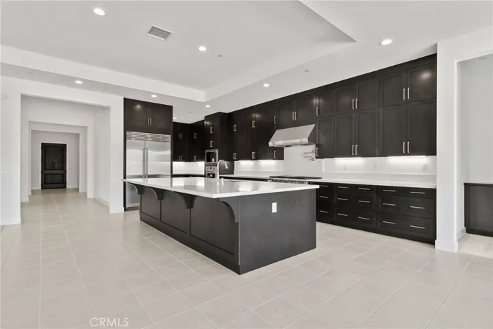 Kitchen - Silverado Coastal Contemporary - HS 47 - Ridge Collection at Bella Vista