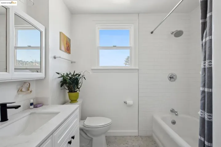 1660 Sacramento St, Berkeley, California 94702
