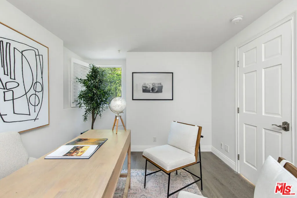 10523 Selkirk Lane, Los Angeles, California 90077 home-pic-33