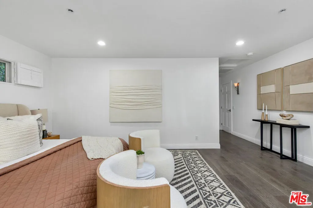 10523 Selkirk Lane, Los Angeles, California 90077 home-pic-19