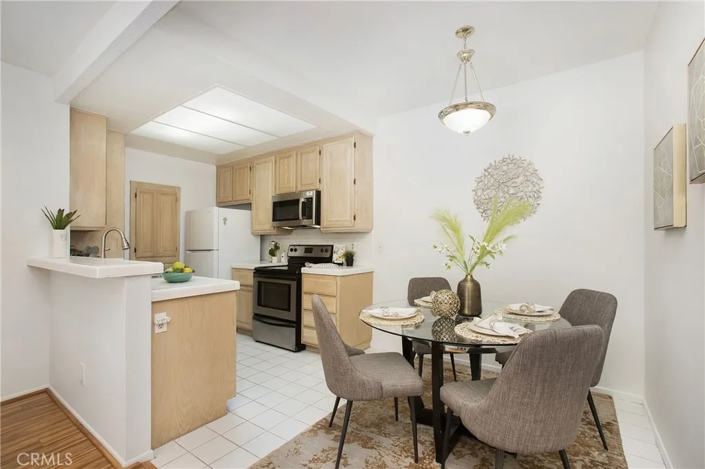 20702 El Toro Road 379, Lake Forest, California 92630 home-pic-3