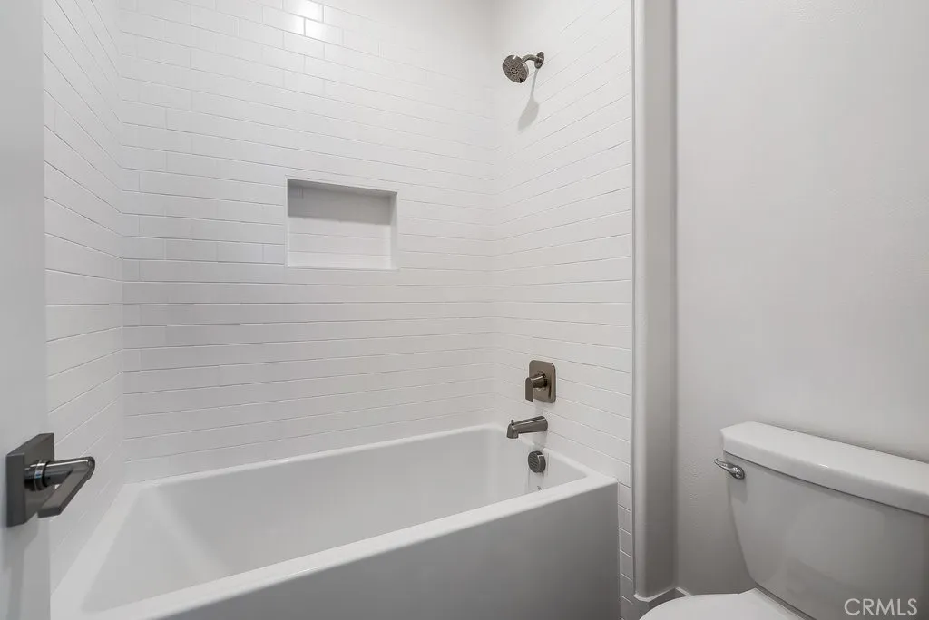 120 Zawn, Irvine, California 92618 home-pic-28