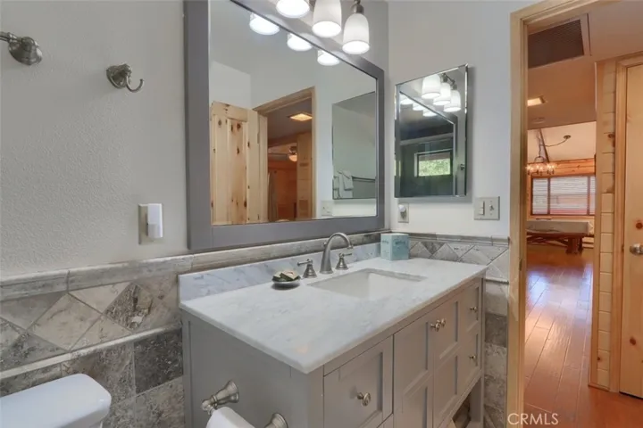 2646 W Bruce Road, Wawona, California 95389