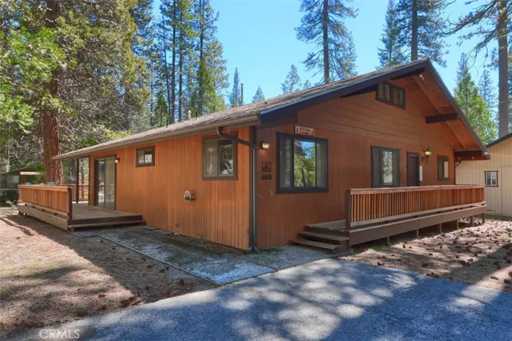 2646 W Bruce Road, Wawona, California 95389