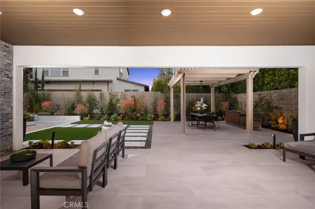 113 Pixel, Irvine, California 92618 home-pic-7