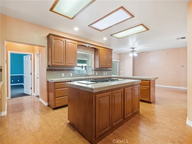 19030 Pimlico Road, Apple Valley, California 92308