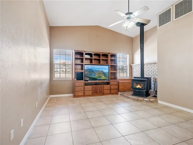 19030 Pimlico Road, Apple Valley, California 92308