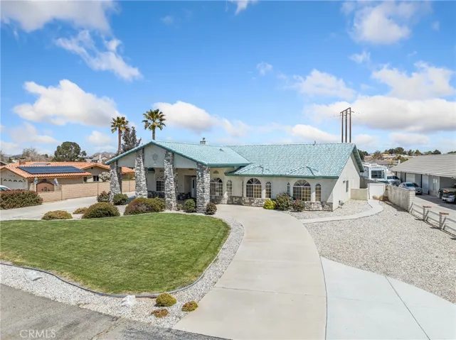 19030 Pimlico Road, Apple Valley, California 92308