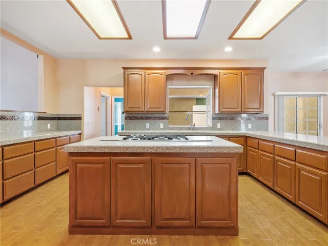 19030 Pimlico Road, Apple Valley, California 92308