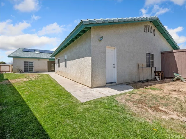 19030 Pimlico Road, Apple Valley, California 92308