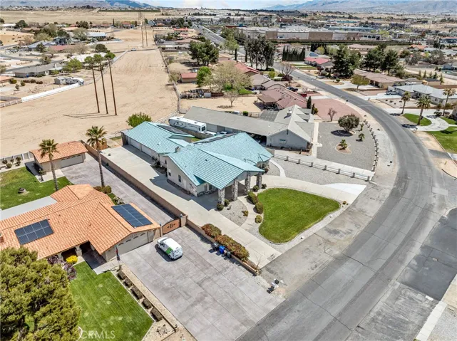 19030 Pimlico Road, Apple Valley, California 92308