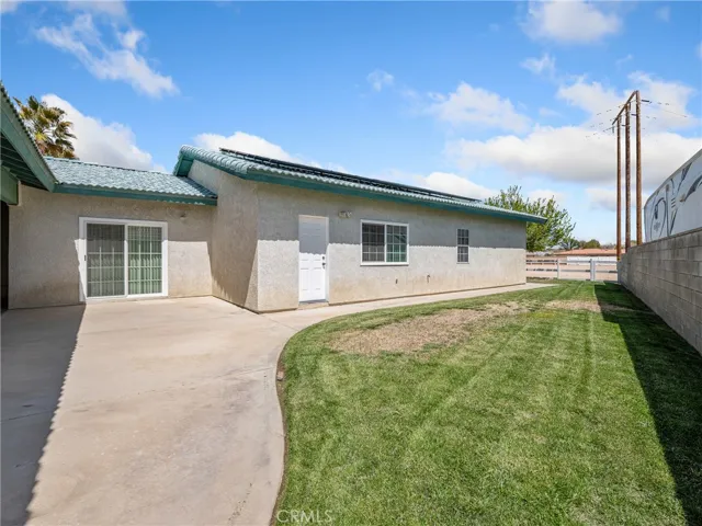 19030 Pimlico Road, Apple Valley, California 92308