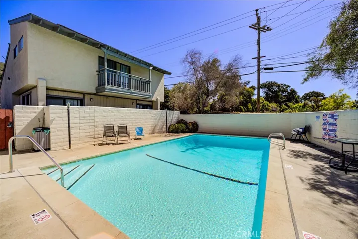 1360 Laurel Lane 2, San Luis Obispo, California 93401