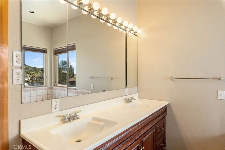 13373 Venus, Clearlake Oaks, California 95423