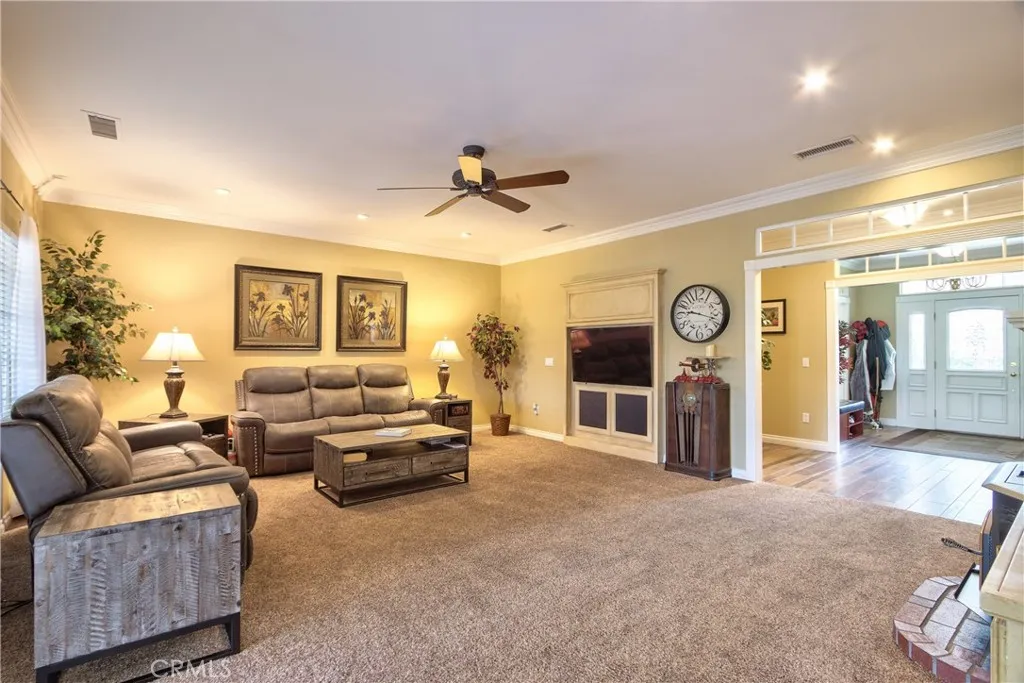 41548 Hutchison Court, Murrieta, California 92562 home-pic-25